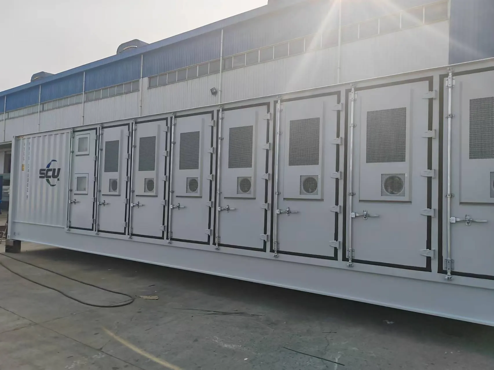 Container-BESS